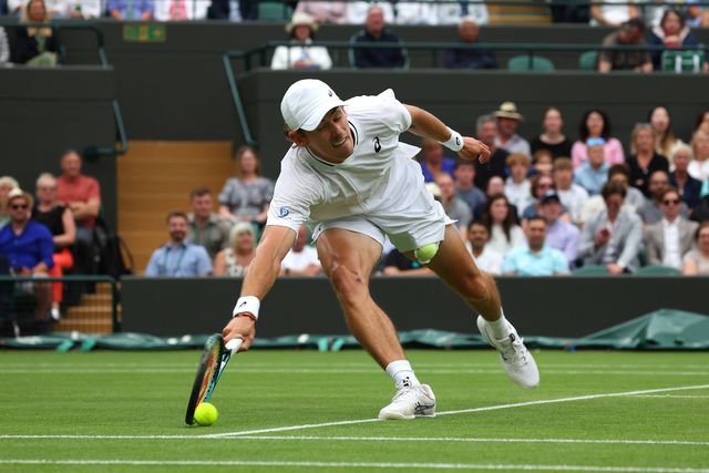 Alex De Minaur após desistência em Wimbledon: «Sinto-me devastado»