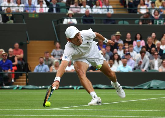 Alex De Minaur após desistência em Wimbledon: «Sinto-me devastado»