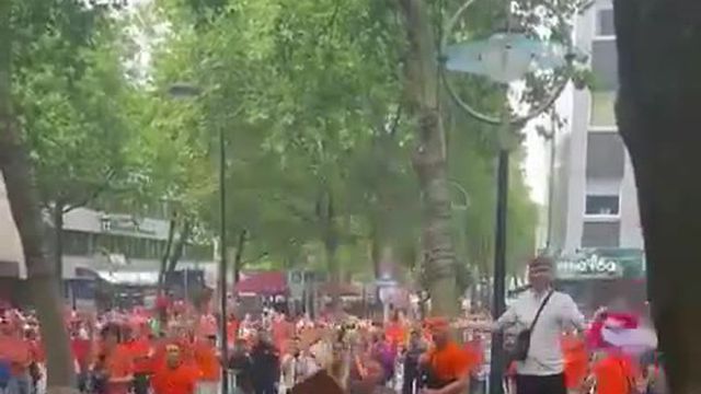 Violentos confrontos entre neerlandeses e ingleses em Dortmund