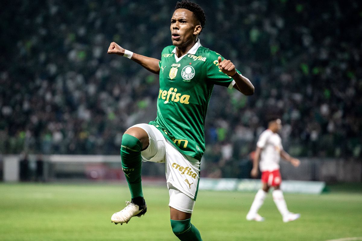 Abel usa Ronaldo para defender jovem vendido ao Chelsea: «O que vende é sangue»