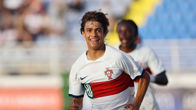 Mercado Total: «Rodrigo Mora é um jogador à antiga»