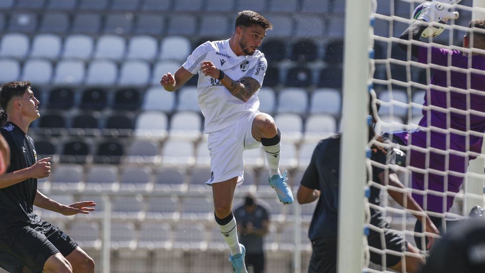 V. Guimarães: Nuno Santos veste pele de goleador apontando ao dérbi