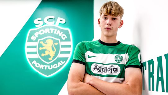 Sporting contrata central polaco