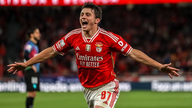 «João Neves não é negócio para resolver rapidamente»