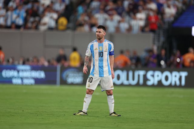 Atrás de Ronaldo: Messi tornou-se no segundo melhor marcador por seleções