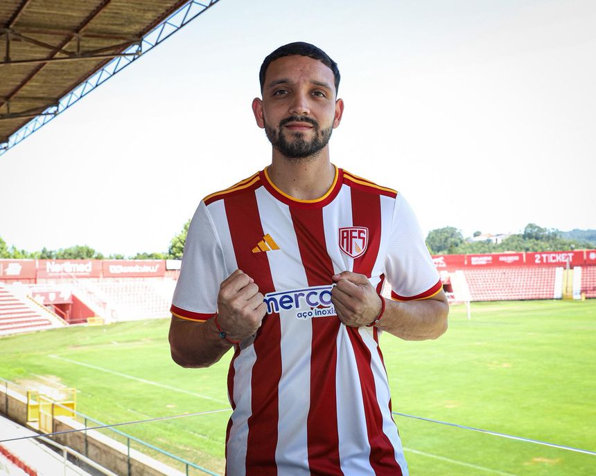 Diego Duarte é reforço para José Mota. Foto Aves SAD