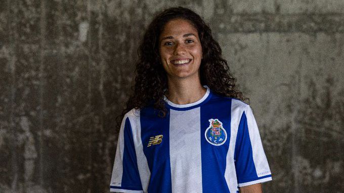 FC Porto contrata central ex-Sporting ao Valência