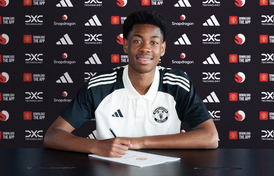 Enzo Kana-Biyik (Foto Man United)