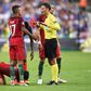 Mark Clattenburg apitou final do Euro 2016, que Portugal venceu