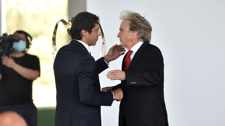 Benfica reage a processo de Jorge Jesus no TAD