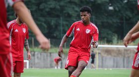 José Mota com 'reforço' no treino do Aves SAD