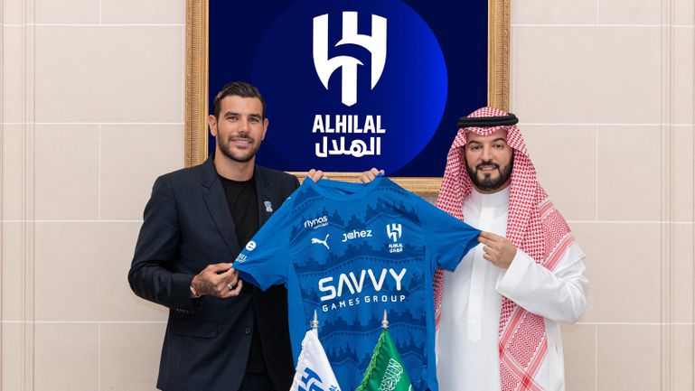 Mercado oficial: Theo Hernández deixa o Milan e reforça o Al Hilal