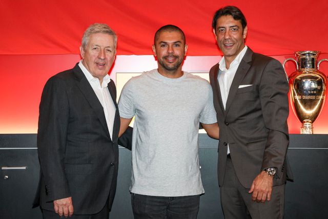 Antigo jogador do Sporting vai treinar no Benfica