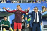 Ronaldo e Fernando Santos no banco na final do Euro 2016