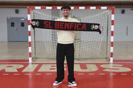 Ruben Góis apresentado na Luz - Foto: Benfica