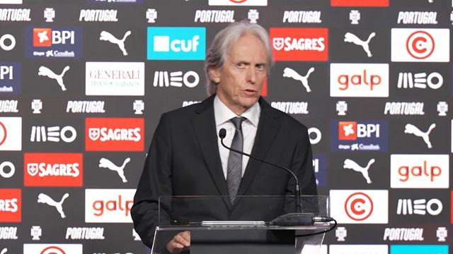 «Toda a gente falou do melhor meio-campo do mundo. Mas onde?»