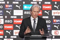 Jorge Jesus explica porque colocou Bernardo Silva a lateral-esquerdo