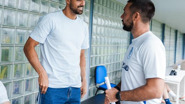 Diogo Costa e Francesco Farioli, esta sexta-feira, no Olival - Foto: FC PORTO