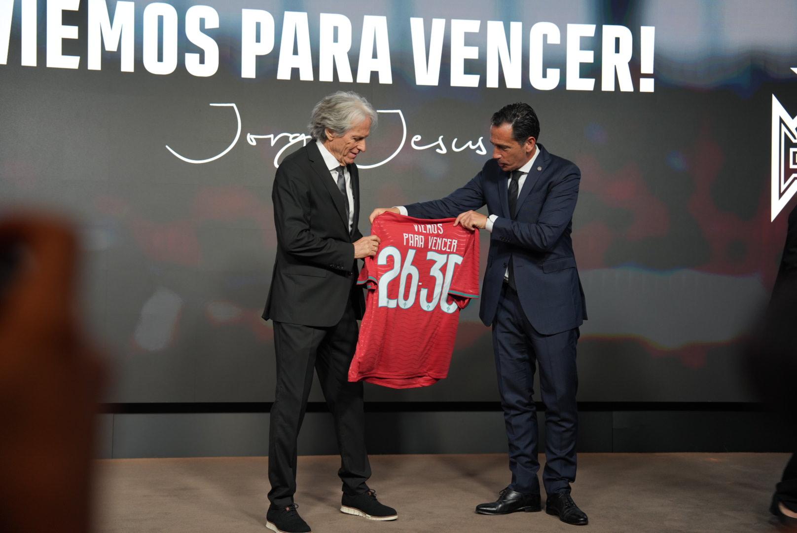 Pedro Proença apresenta Jorge Jesus como novo selecionador nacional - Foto: Maycon Quiozini