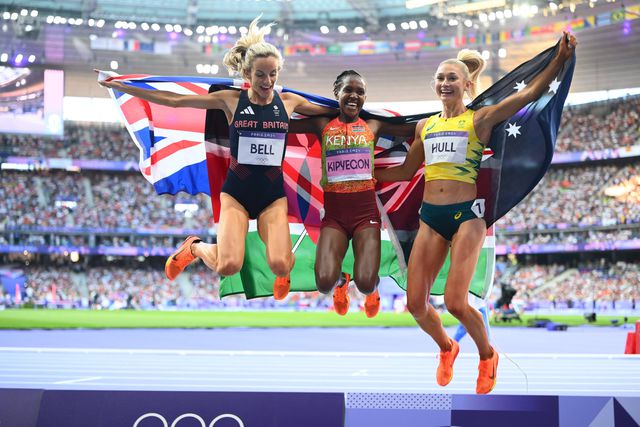 Paris2024: Faith Kipyegon tricampeã dos 1.500 metros com novo recorde olímpico