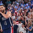 VÍDEO: o triplo de Curry que deixou a França a 'dormir'