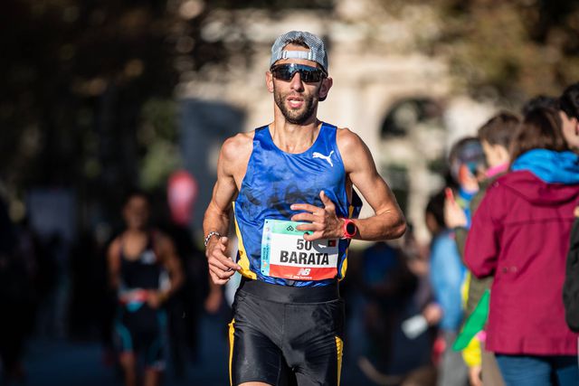 Samuel Barata faz segundo melhor tempo de sempre na maratona de Roterdão 