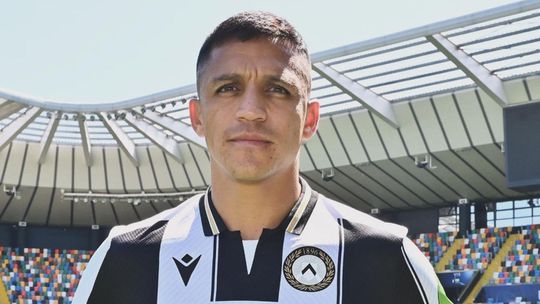 Oficial: Alexis Sánchez regressa à Udinese 13 anos depois