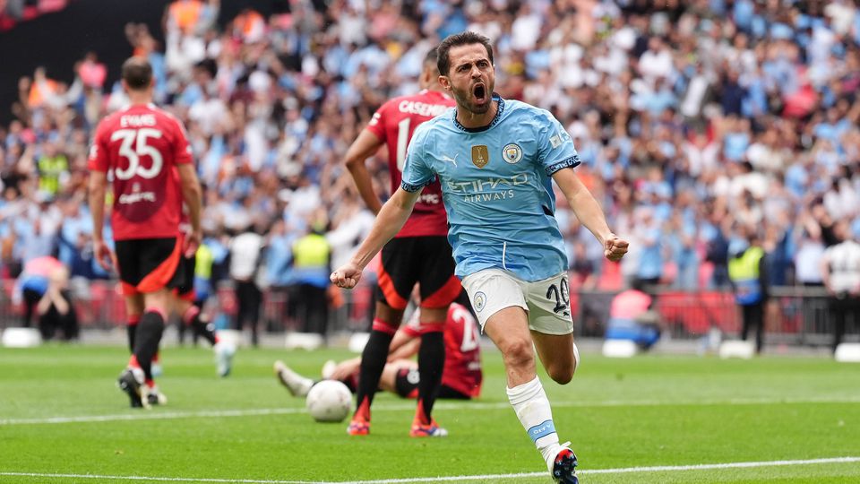 Vídeo: Bernardo Silva empata aos 90' e leva Supertaça para penáltis