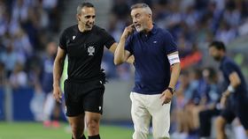 Gil Vicente anuncia saída de dois treinadores