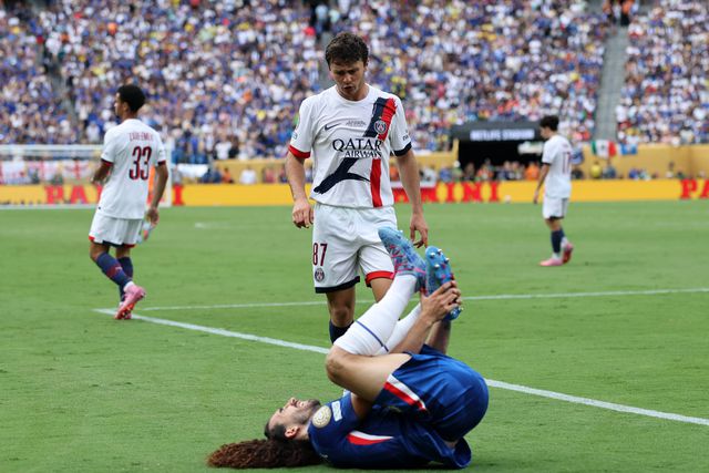 João Neves já conhece castigo por puxão de cabelos a Cucurella