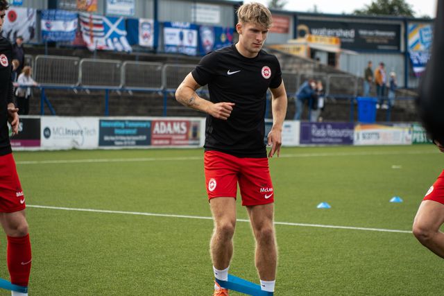 Larne prolonga série negativa antes do Santa Clara