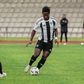 Marcou, foi à baliza e defendeu um penálti... aos 90+17'