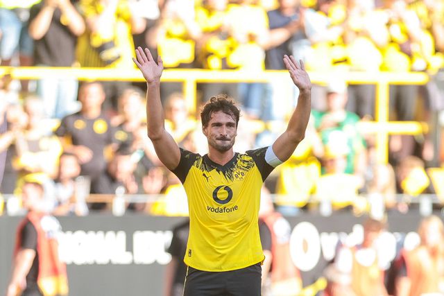 Hummels despede-se dos relvados contra Conceição e João Mário