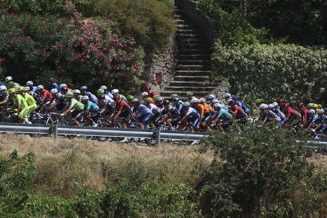 Volta a Portugal: etapa da Sra. da Graça neutralizada devido a incêndio