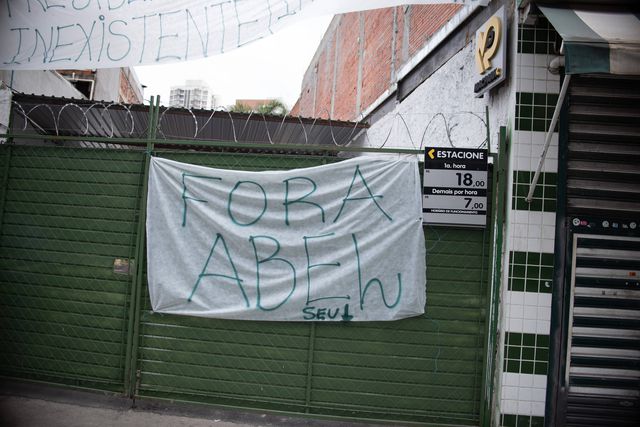 Palmeiras denuncia «ataque terrorista» à academia e mostra vídeos do ataque