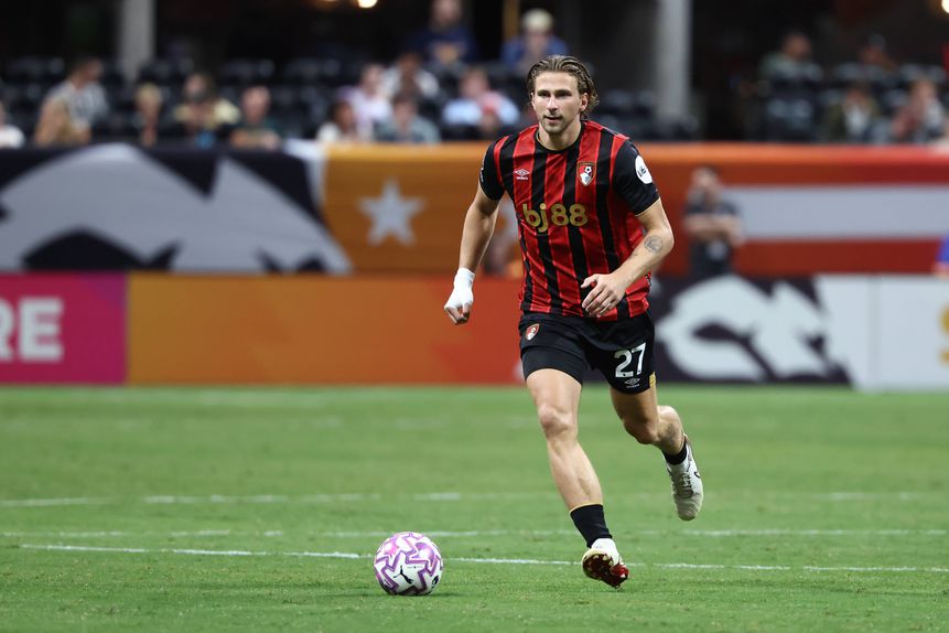 Illia Zabarnyi ao serviço do Bournemouth