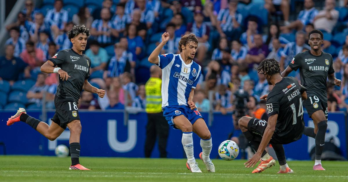 Rodrigo Mora, médio-ofensivo do FC Porto