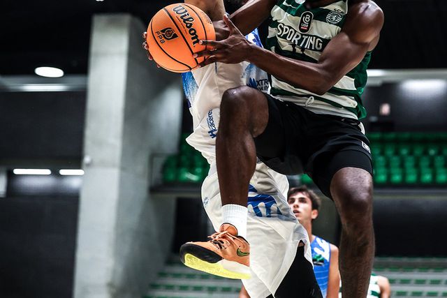 Sporting conquista Troféu Stromp