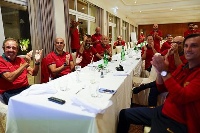 Título europeu de futsal dos sub-19 esteve no menu do jantar no Algarve