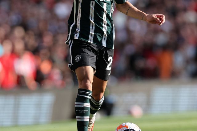 Ex-namorada de Antony pede ao Manchester United que suspenda o avançado