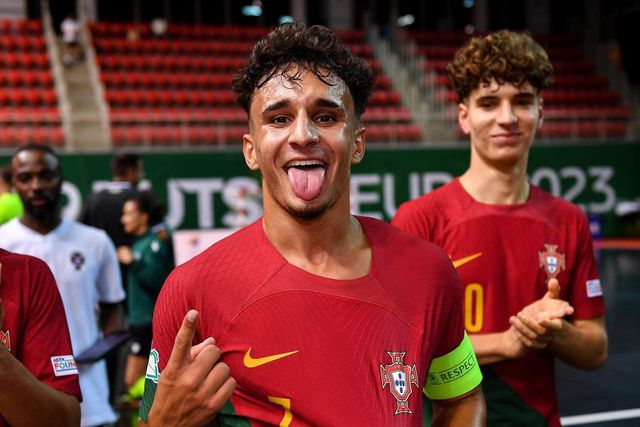 «Há um ano estava a chorar, a pensar desistir de tudo, e agora sou campeão europeu!»