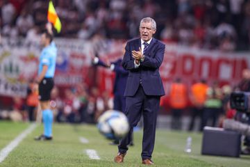 «Não me demito!», diz Fernando Santos