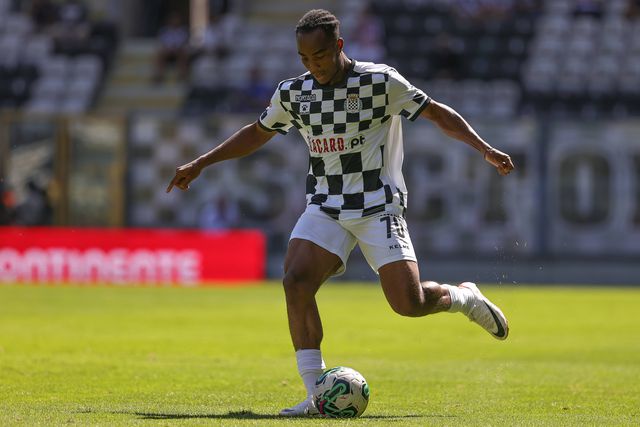 José Peseiro apadrinha estreia de Bruno Onyemaechi pela Nigéria