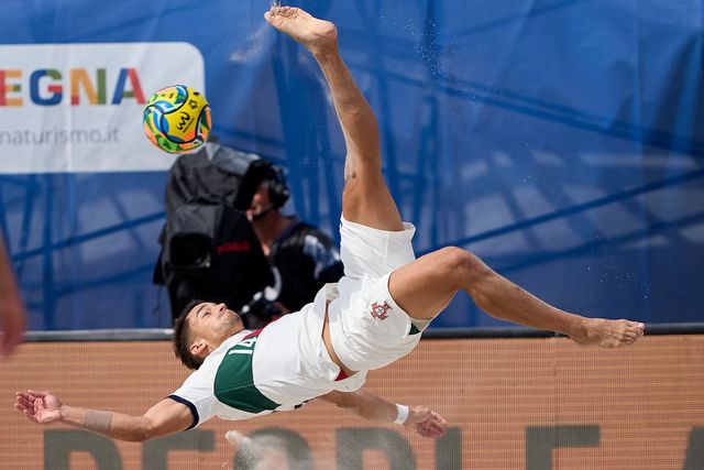 Portugal entra a golear na Super Final da Liga Europeia