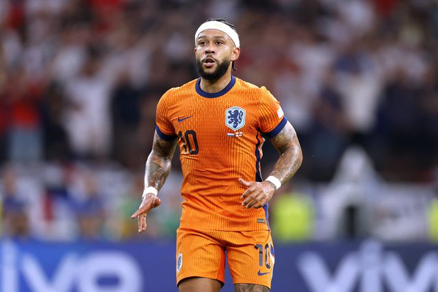 Depay condenado a quatro meses de prisão por conduzir embriagado