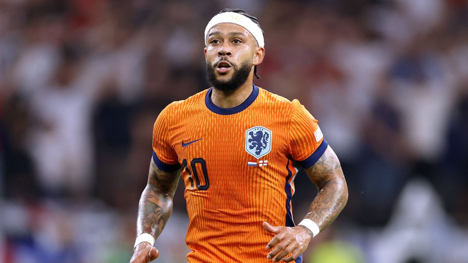 Será Depay a maior estrela europeia a rumar ao Brasil?