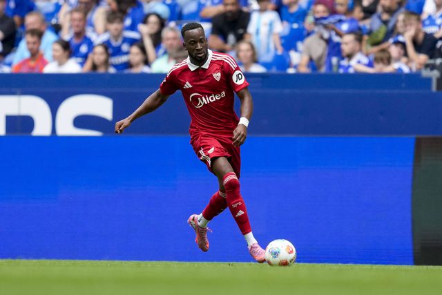 Lukebakio ao serviço do Sevilha na época passada (IMAGO)