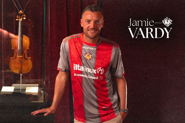 Vardy chegou à Cremonese: «Quero contrariar os que duvidaram de mim»