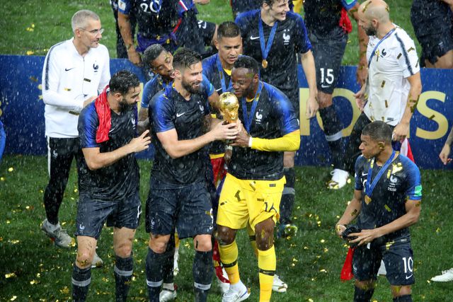 Ganhou o Mundial, brilhou no Marselha e, aos 40 anos, decidiu pendurar as luvas