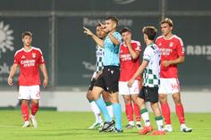 Fábio Veríssimo assinala penálti no Moreirense-Benfica (foto: Catarina Morais/Kapta+)